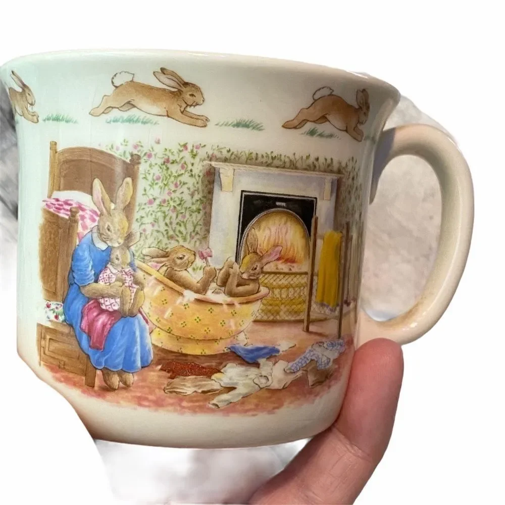 Royal Doulton Bunnykins 1988 bath scene cup